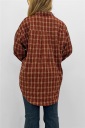 camicia lunga sul retro square